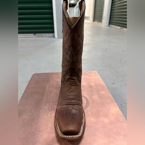 Circle G square toe boots, 7.5